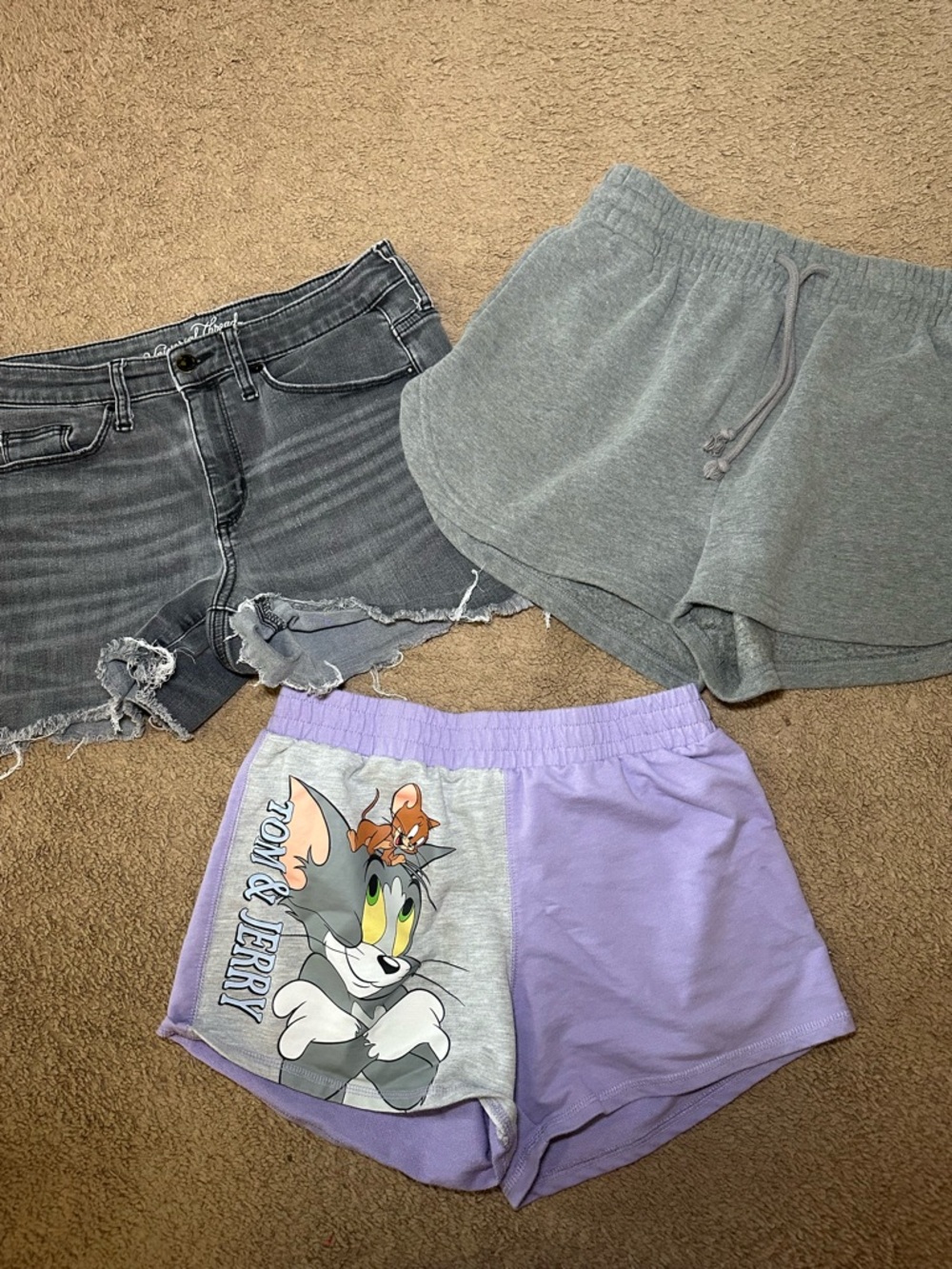 Lot Of Women’s Short Denim Gray Casual Sweat Shorts Tom And Jerry Wild Fable Med